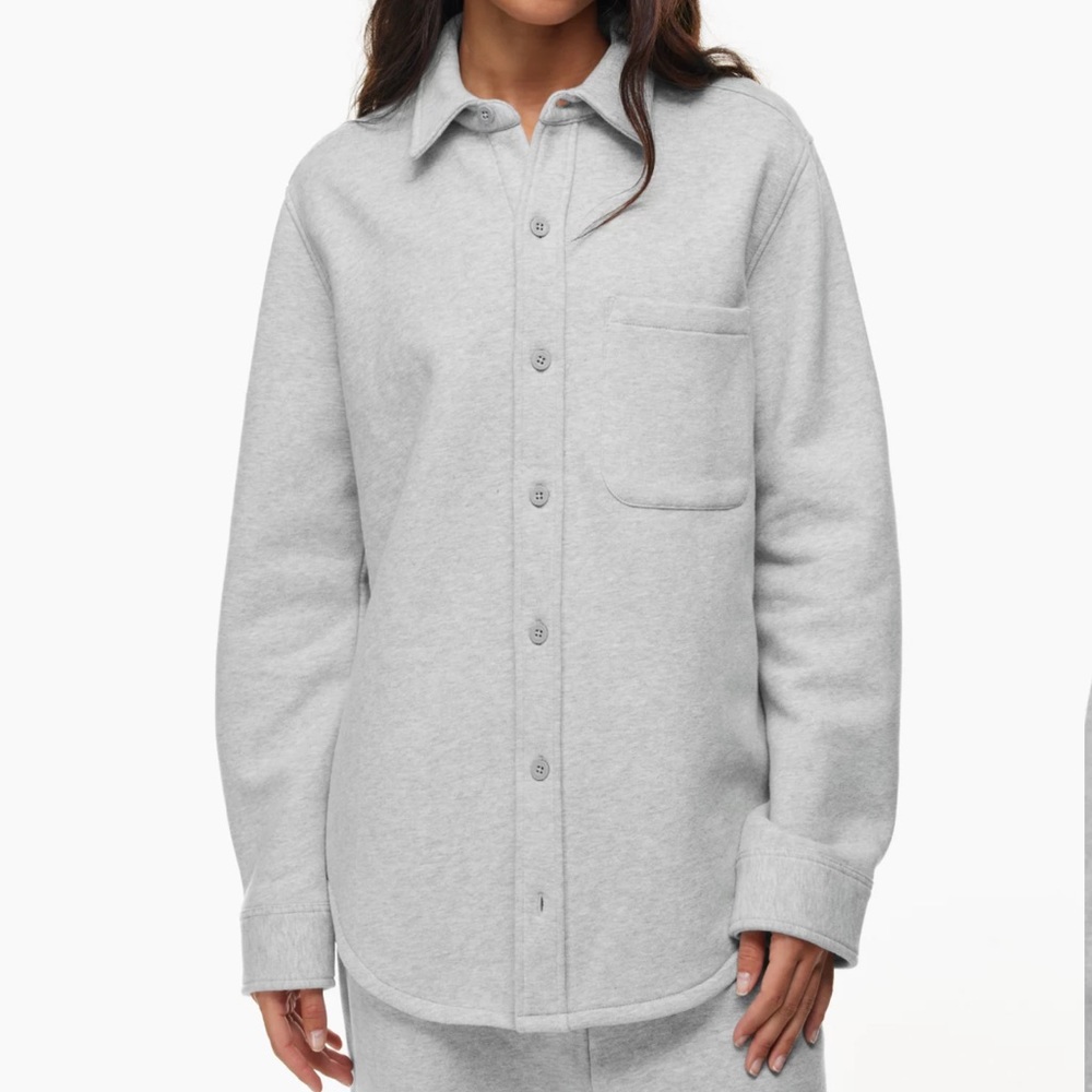 Aritzia TNA Fleece Boyfriend Sweatshirt Shirt Jacket Heather Light Grey Shacket